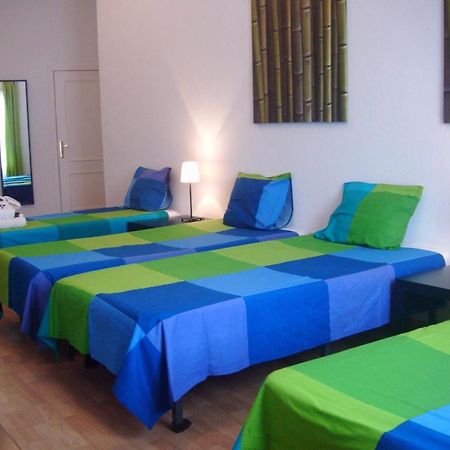 Puerta Del Sol Rooms Madrid Habitación foto